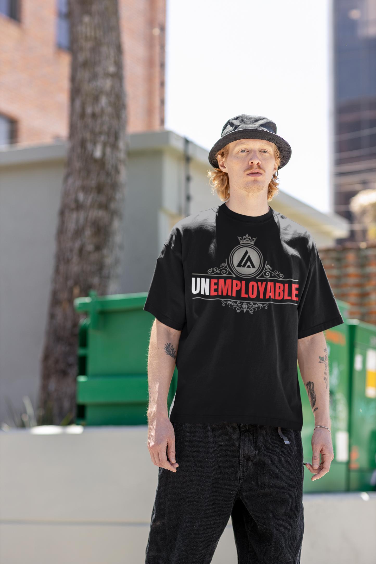UNEMPLOYABLE blk/red tee